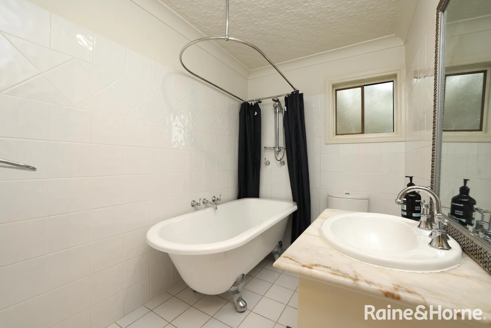 Additional image 5 of 221B George Street, Bathurst NSW 2795