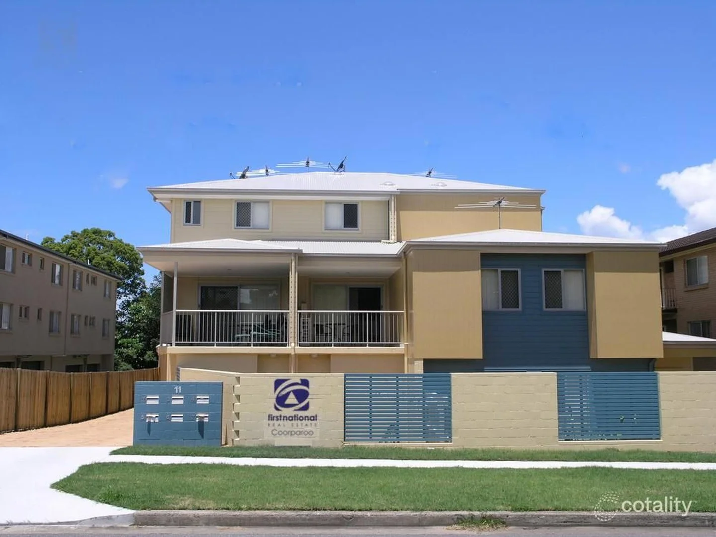4/11 Pembroke Street, Carina QLD 4152
