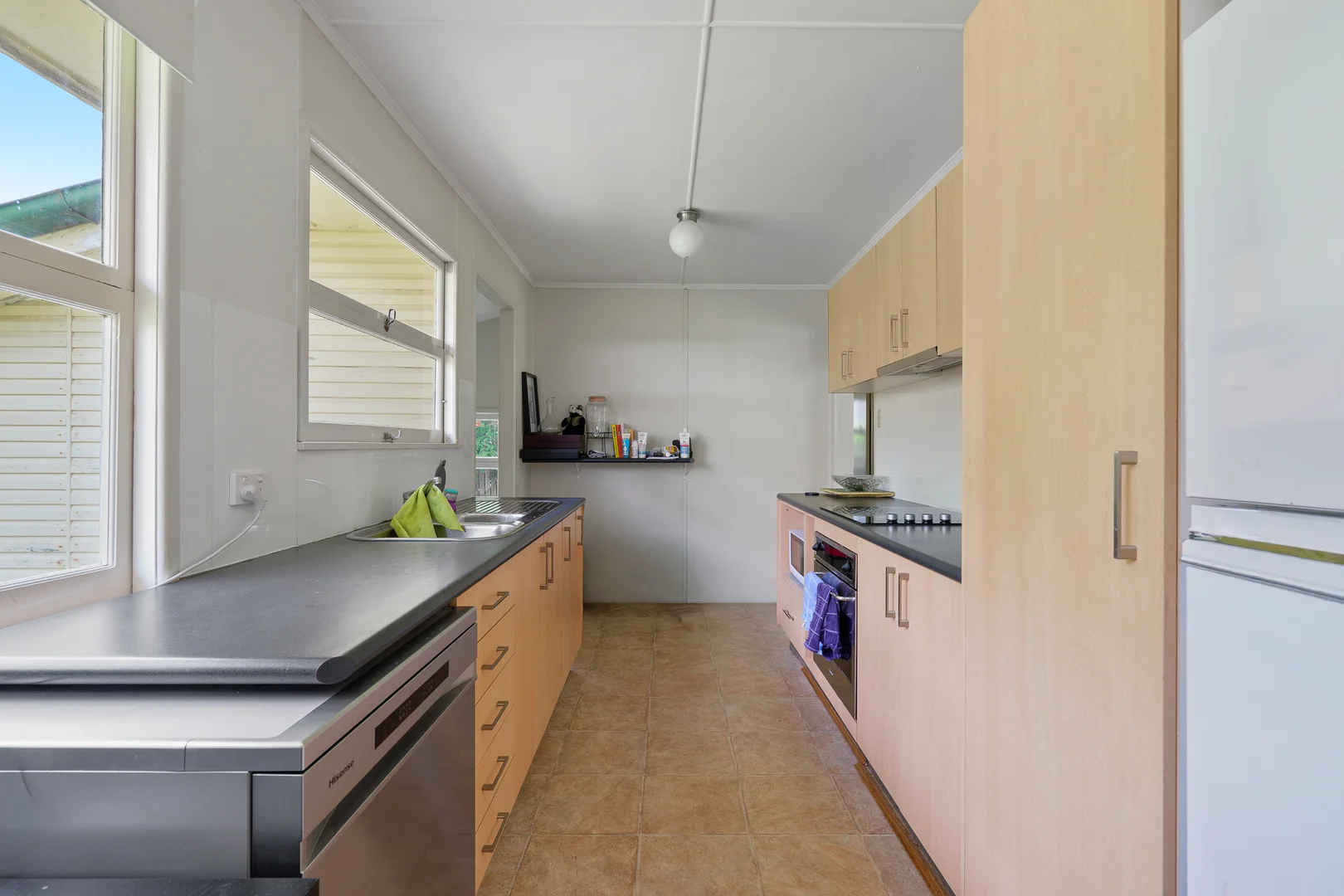 Additional image 3 of 38 Barton Road, Hawthorne QLD 4171