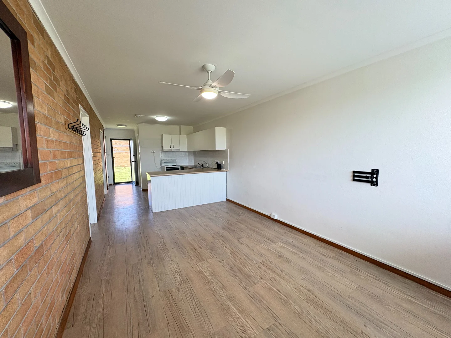 Additional image 3 of 15/9 Point Rd, Tuncurry NSW 2428