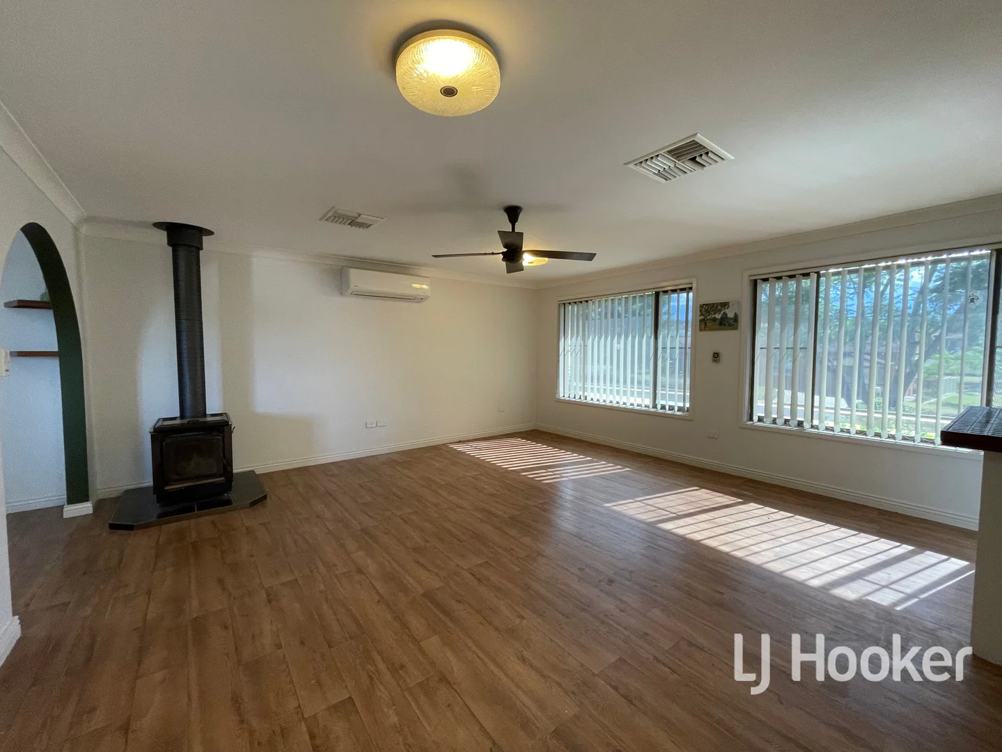 Additional image 2 of 11 Jacaranda Crescent, Inverell NSW 2360