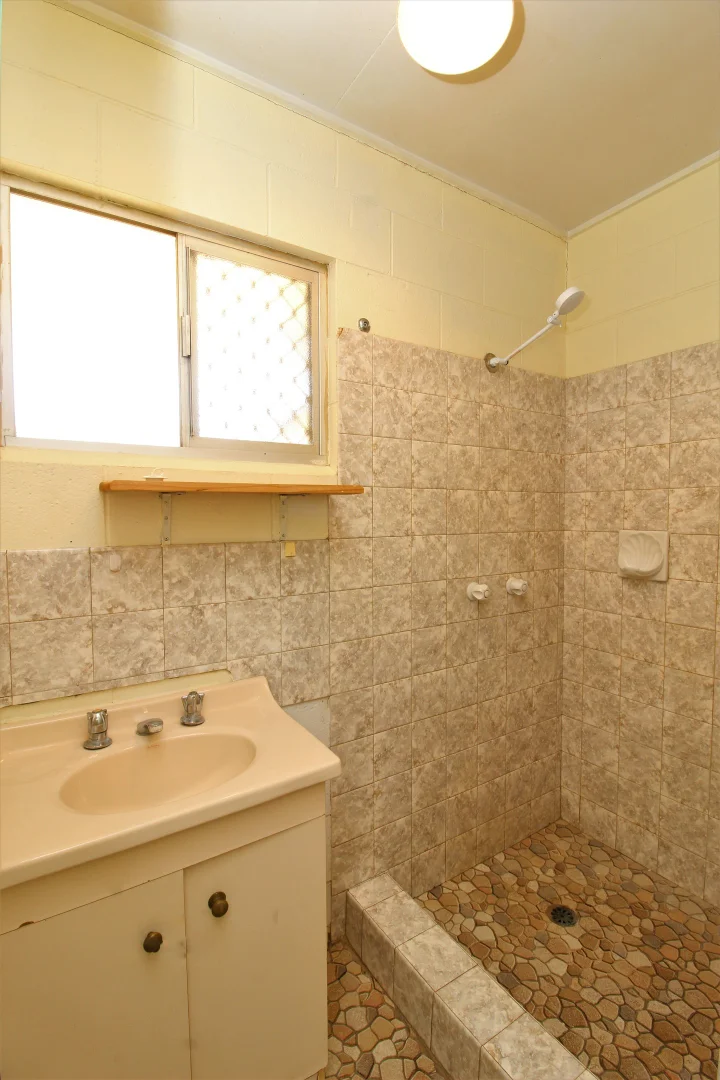 Additional image 2 of Unit 2/5 Kaeser Road, Mount Isa QLD 4825