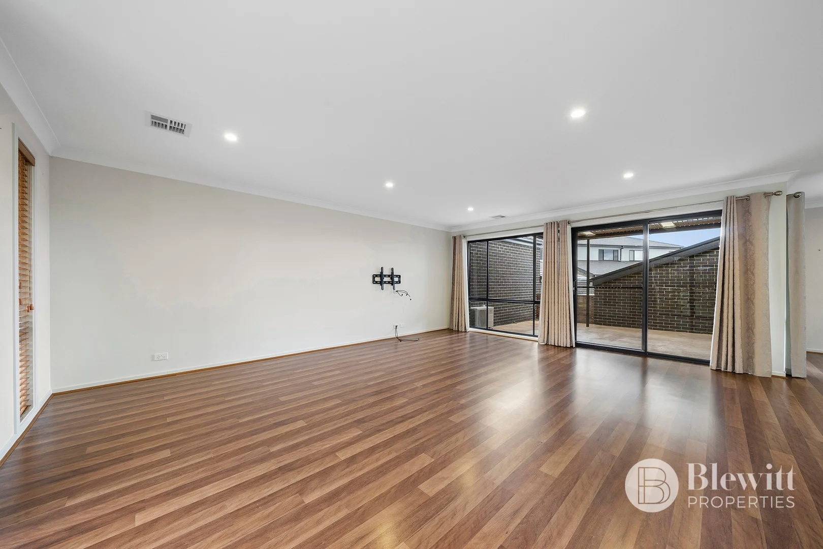 Additional image 2 of 16/140 Plimsoll Drive, Casey ACT 2913
