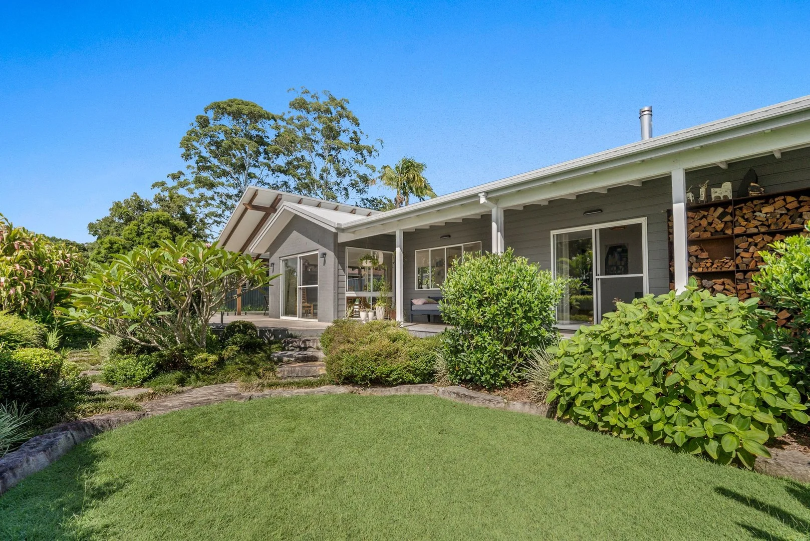 6 Rosewood Avenue, Bangalow NSW 2479