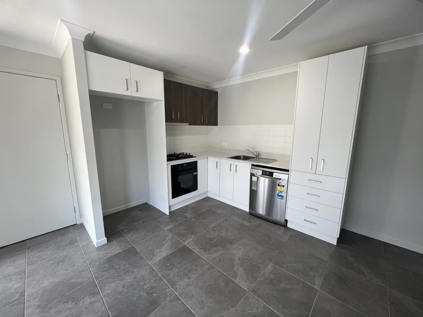 2/194 Warrah Drive, Tamworth NSW 2340