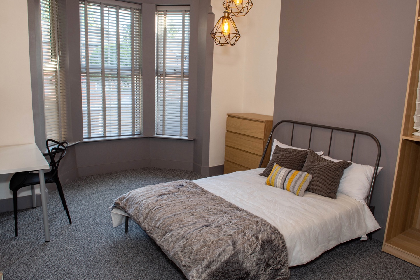 4 Bed Semi-Detached House, Berridge Road, NG7, N1 7GU