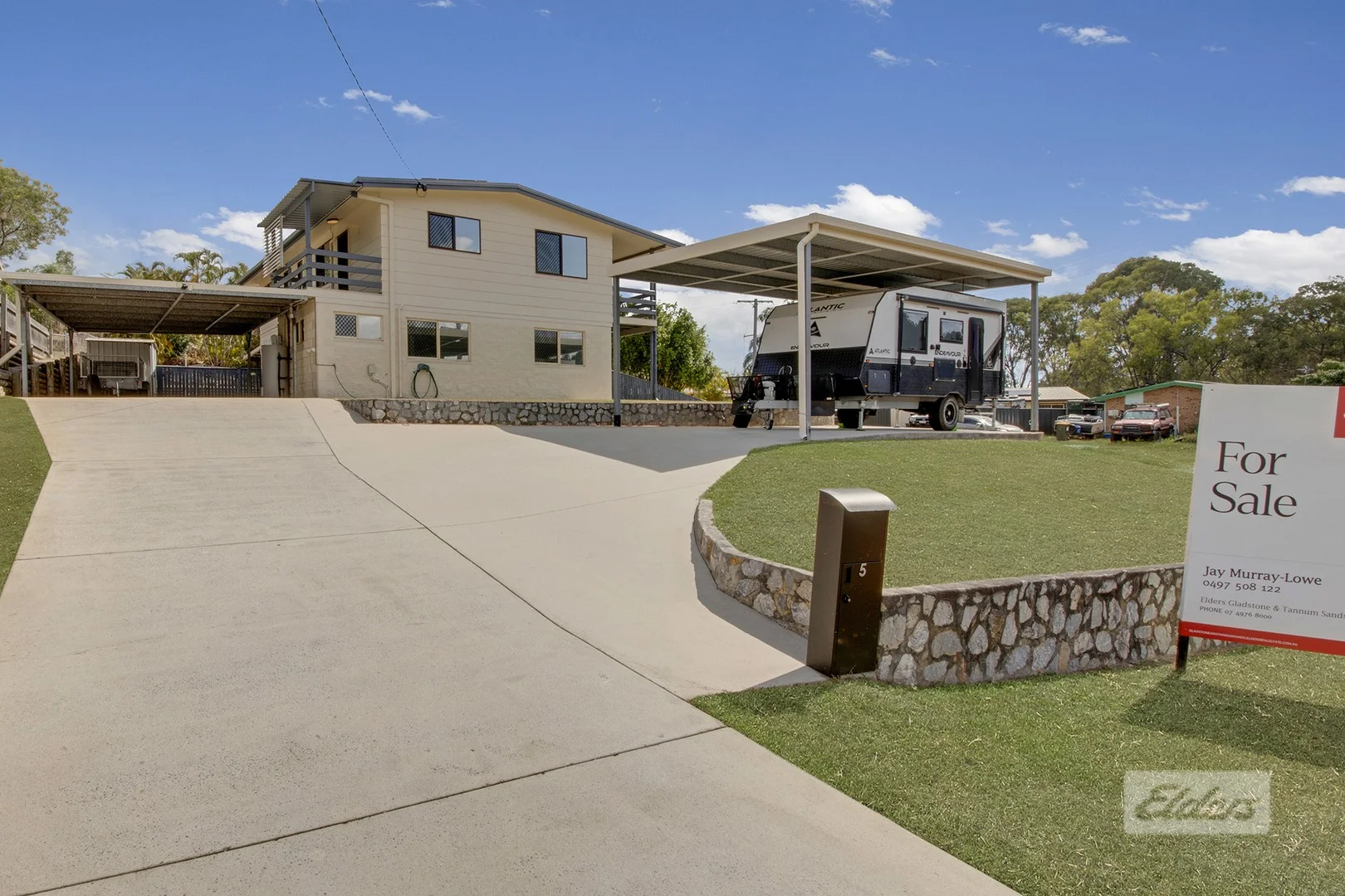 5 Hoskyn Court, Clinton QLD 4680