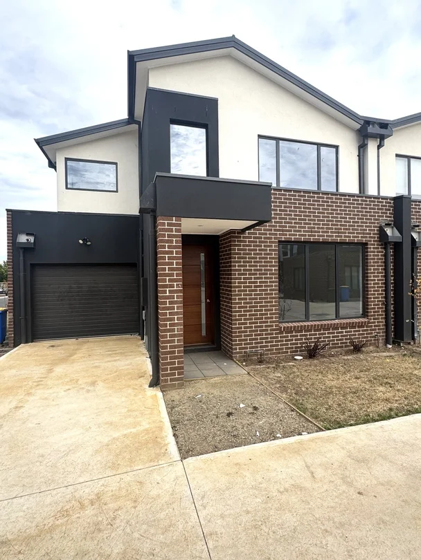 3/6 Blake Court, Truganina VIC 3029