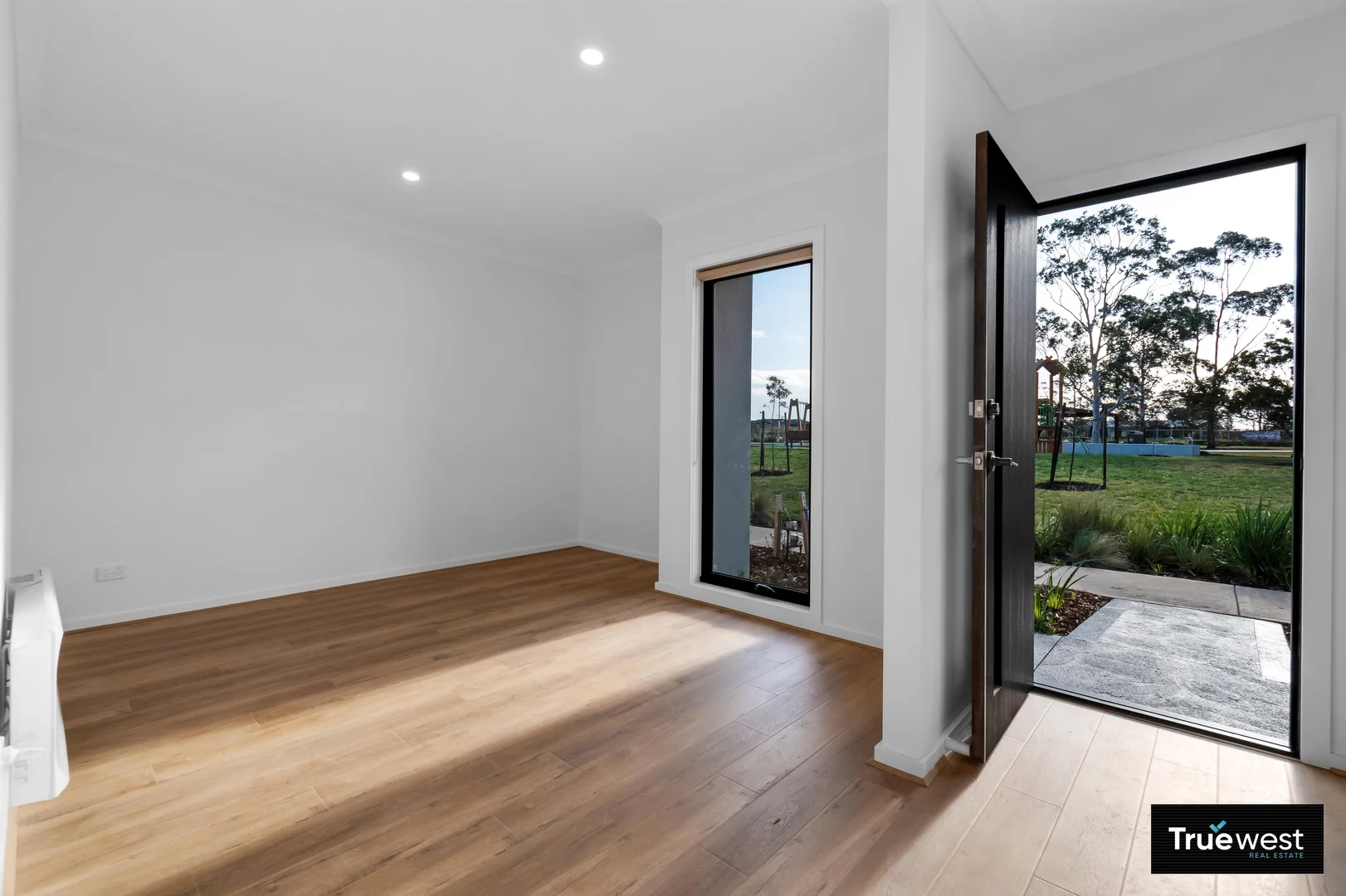 Additional image 2 of 11 Aviana Walk, Wyndham Vale VIC 3024