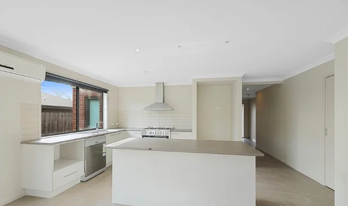 Additional image 2 of 10 Parer Avenue, Moe VIC 3825