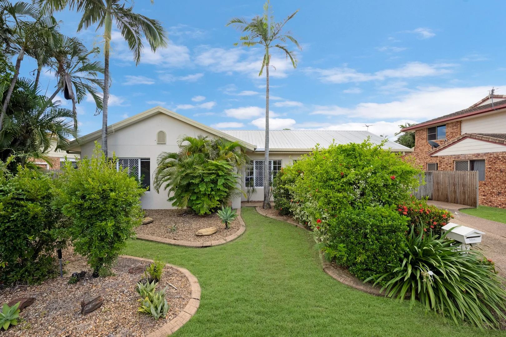 8 Eaton Circle, Kirwan QLD 4817