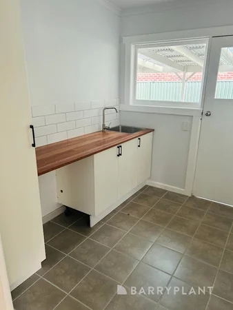 Additional image 4 of 1/1 Whitta St, Sebastopol VIC 3356