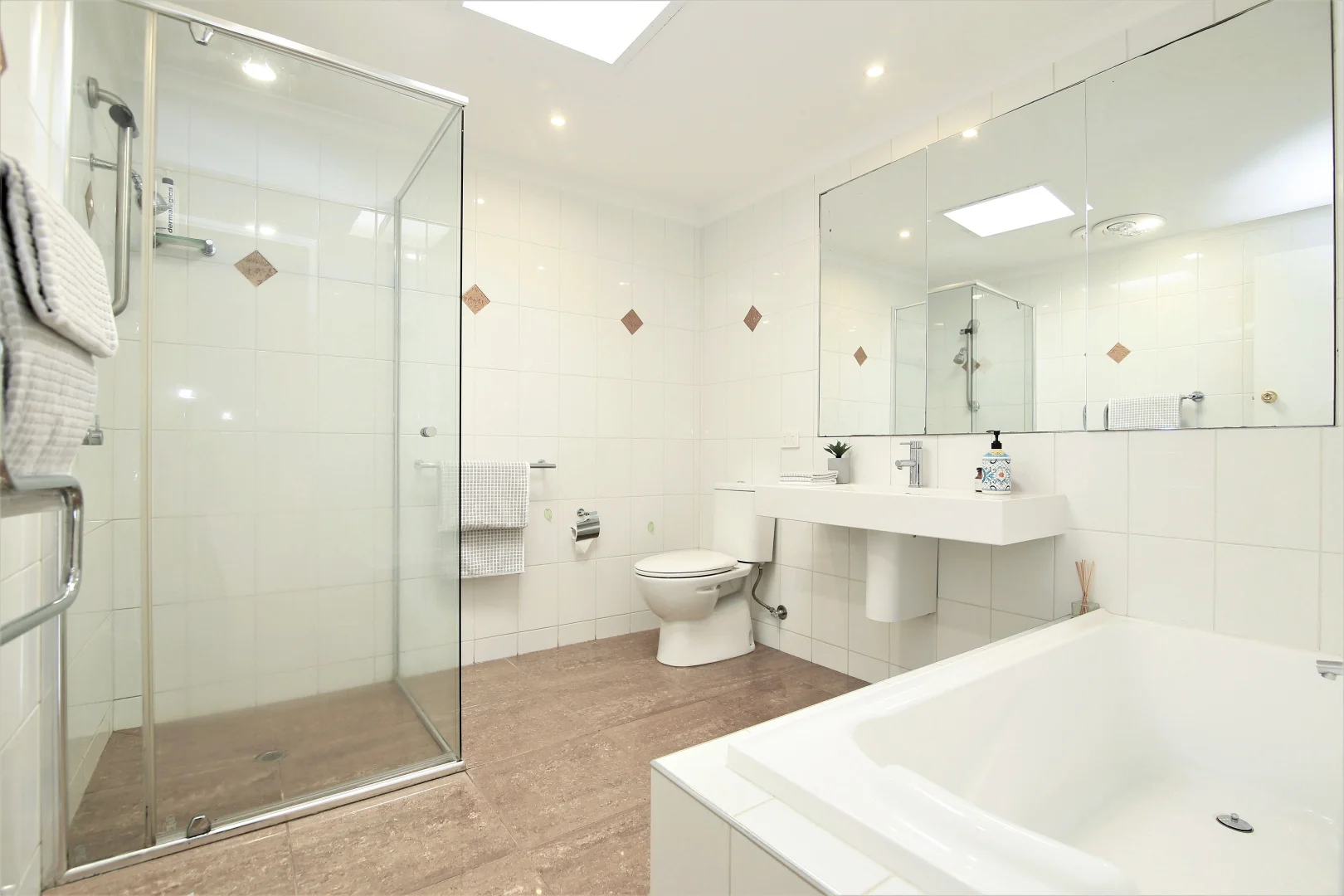 Additional image 11 of 7 Club Court, Dingley Village VIC 3172