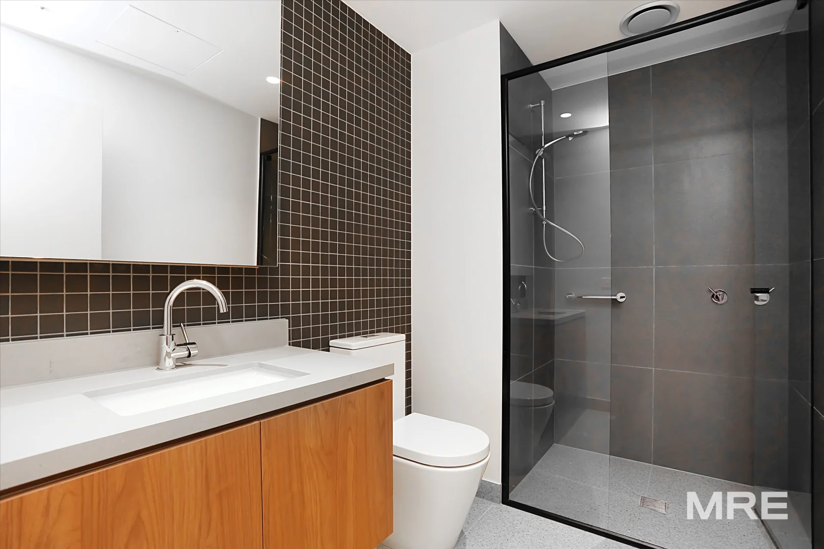 Additional image 3 of 1705/138 Ferrars Street, South Melbourne VIC 3205