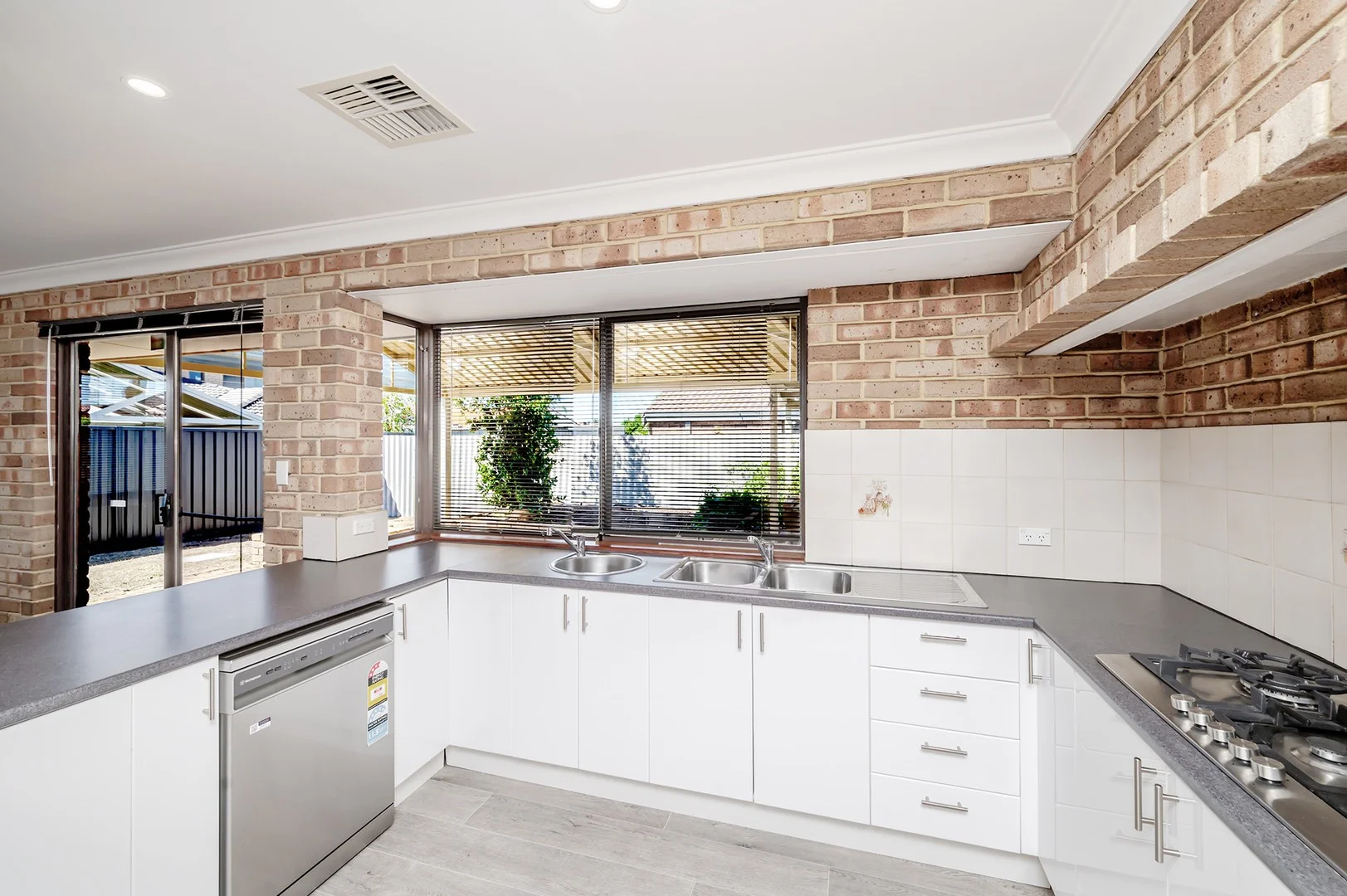 34 Seacrest Drive, Sorrento WA 6020