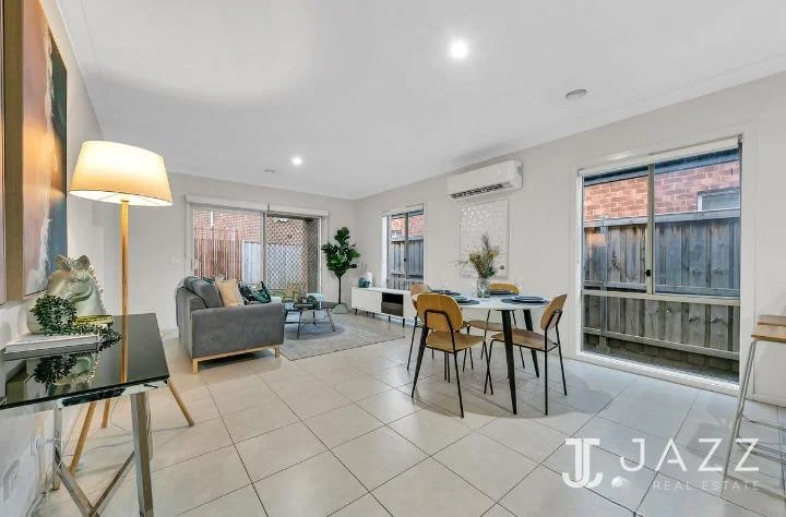72 Grassbird Drive, Point Cook VIC 3030 photo 3