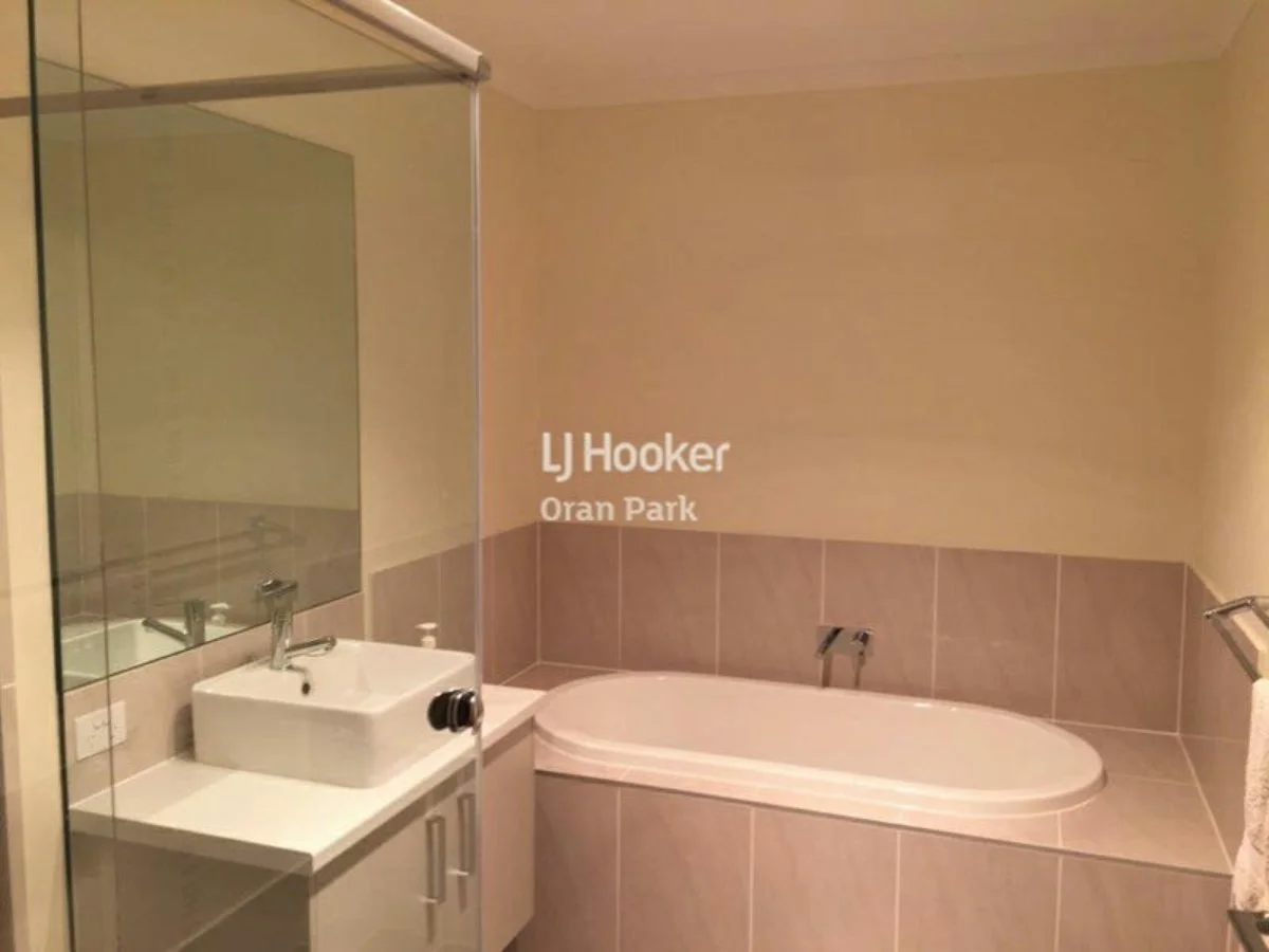 Additional image 4 of 30 Buckingham Loop, Oran Park NSW 2570