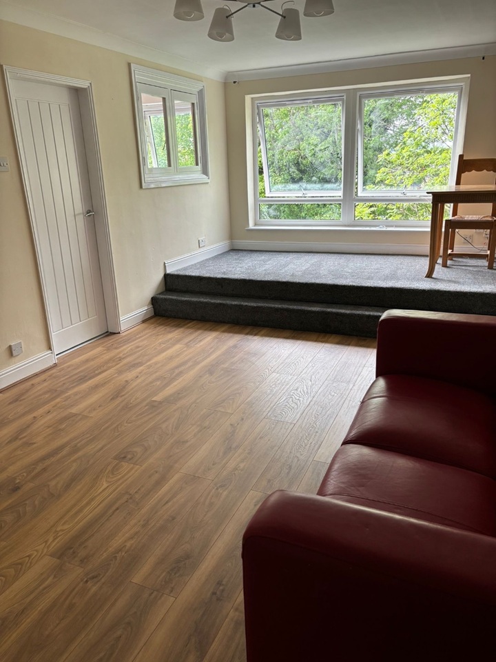 2 Bed Flat, Chantrey Road, S8, N1 7GU photo 5