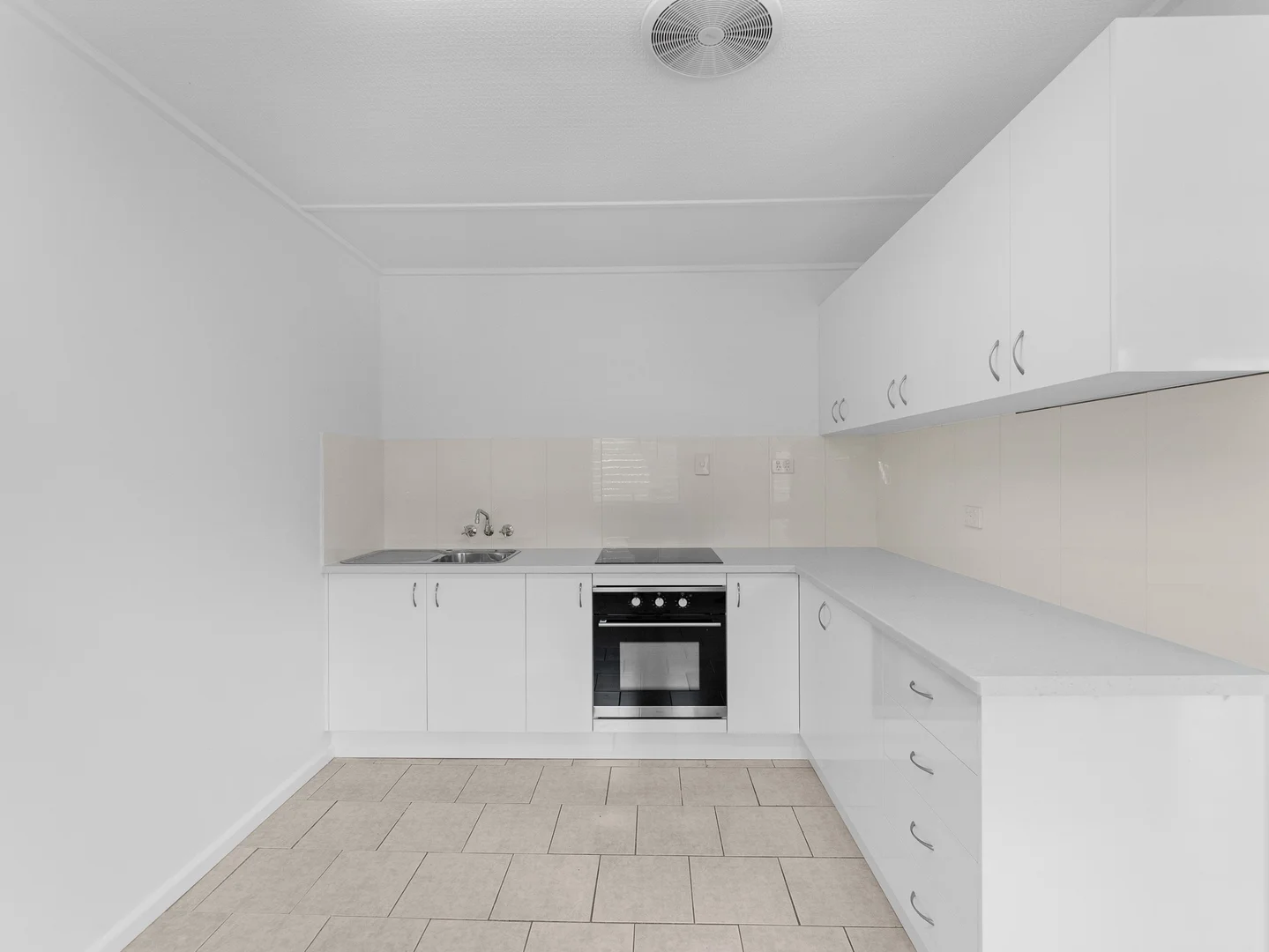 Additional image 5 of 4/550 Esplanade, Urangan QLD 4655