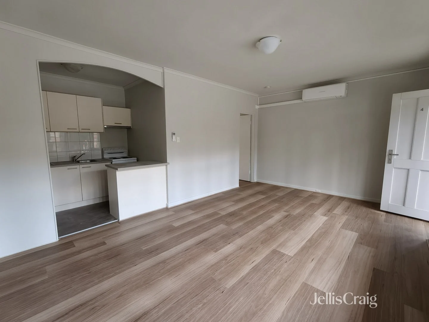 4/9 Hammond Street, Thornbury VIC 3071