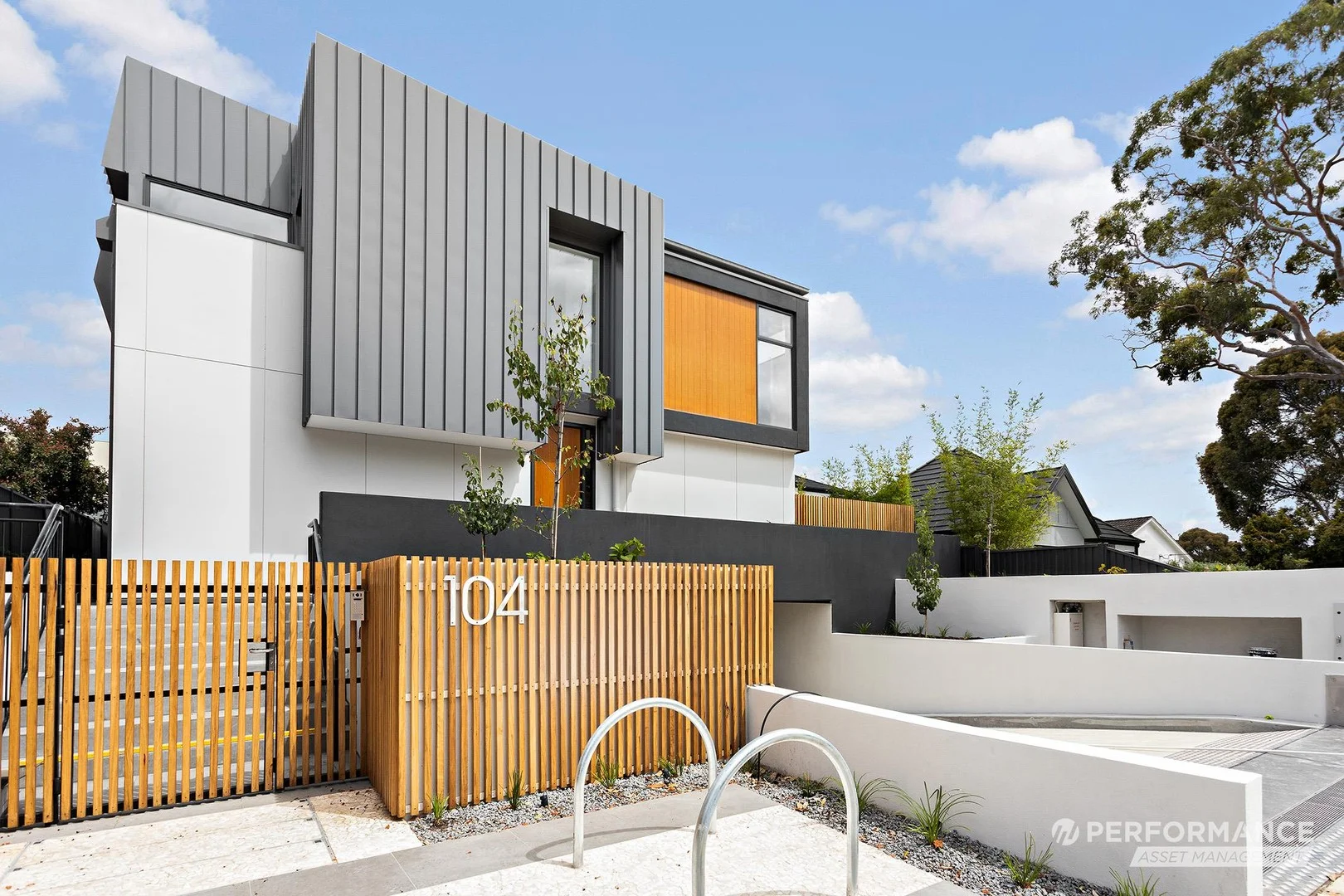 1/104 Main Street, Blackburn VIC 3130