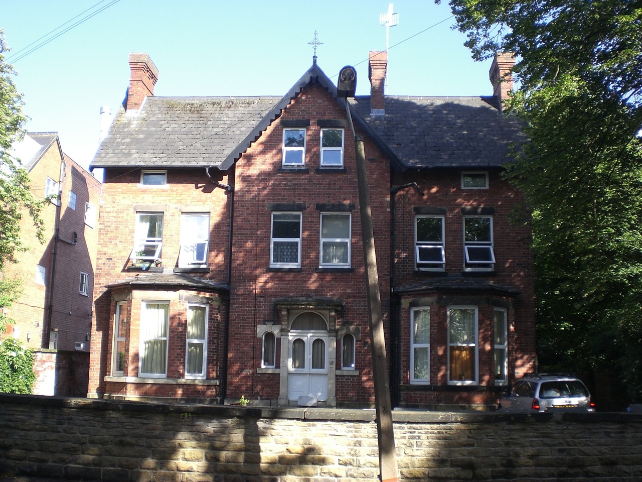Additional image 2 of Studio Flat, Priory Road, S7, N1 7GU
