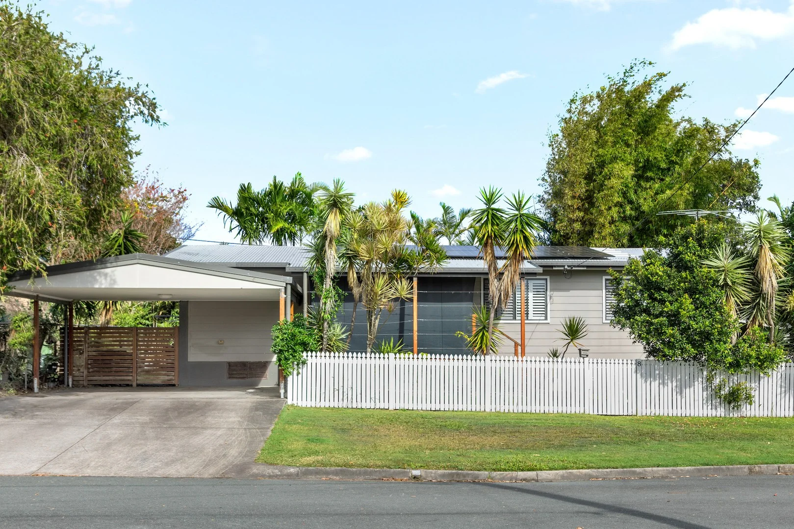 8 Freeman Street, Redcliffe QLD 4020