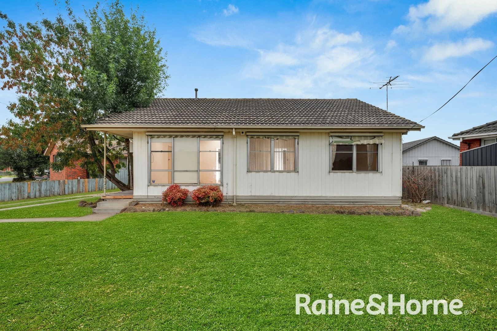 2 Deborah St, Werribee VIC 3030