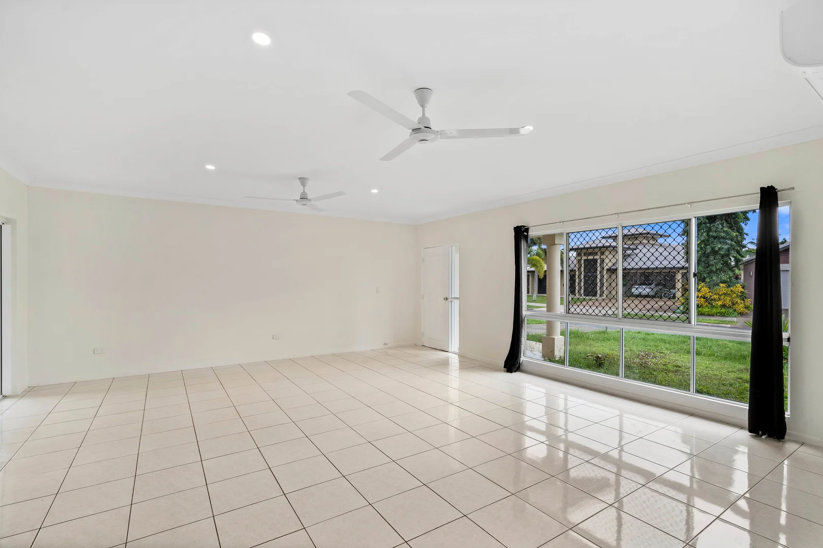 Additional image 2 of 8 Chystanthus Street, Trinity Park QLD 4879