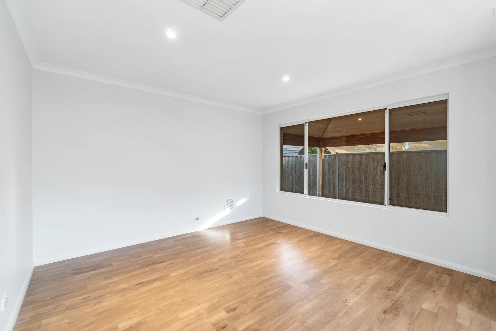 Additional image 11 of 55B Hamilton St, Stirling WA 6021
