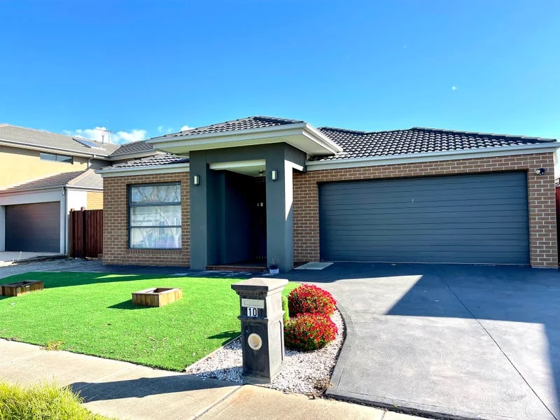10 Rowan Avenue, Williams Landing VIC 3027