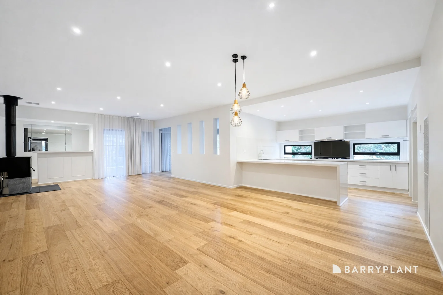 Additional image 3 of 17 Valleyview Grove, Drouin VIC 3818