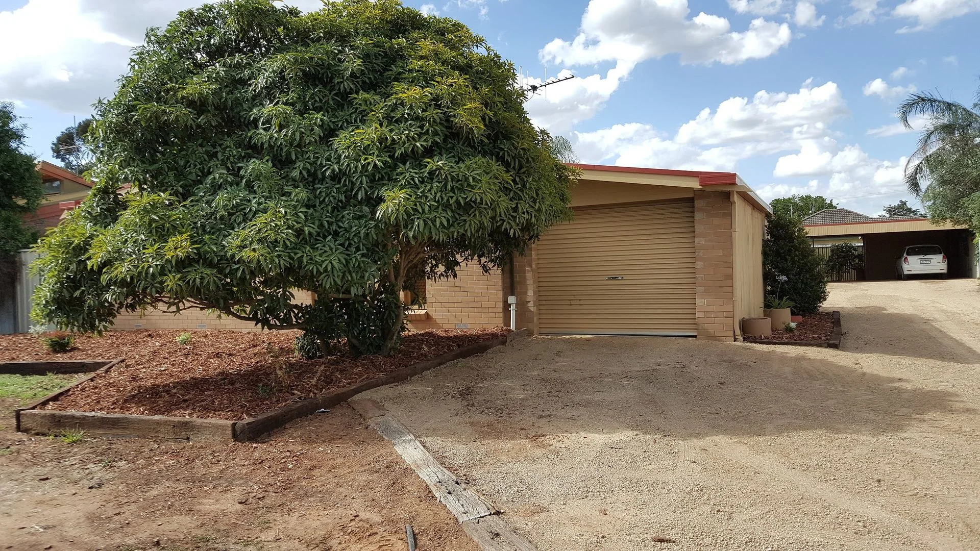 2/61 Balaclava Rd, Shepparton VIC 3630