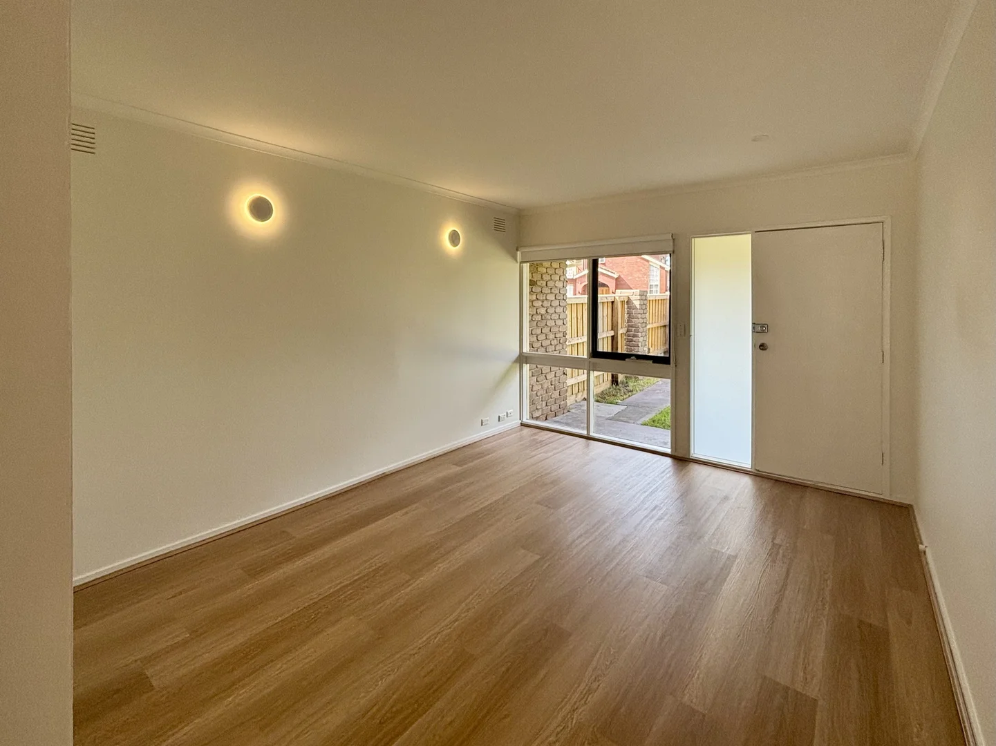 Additional image 3 of 1/10 Templewood Crescent, Avondale Heights VIC 3034