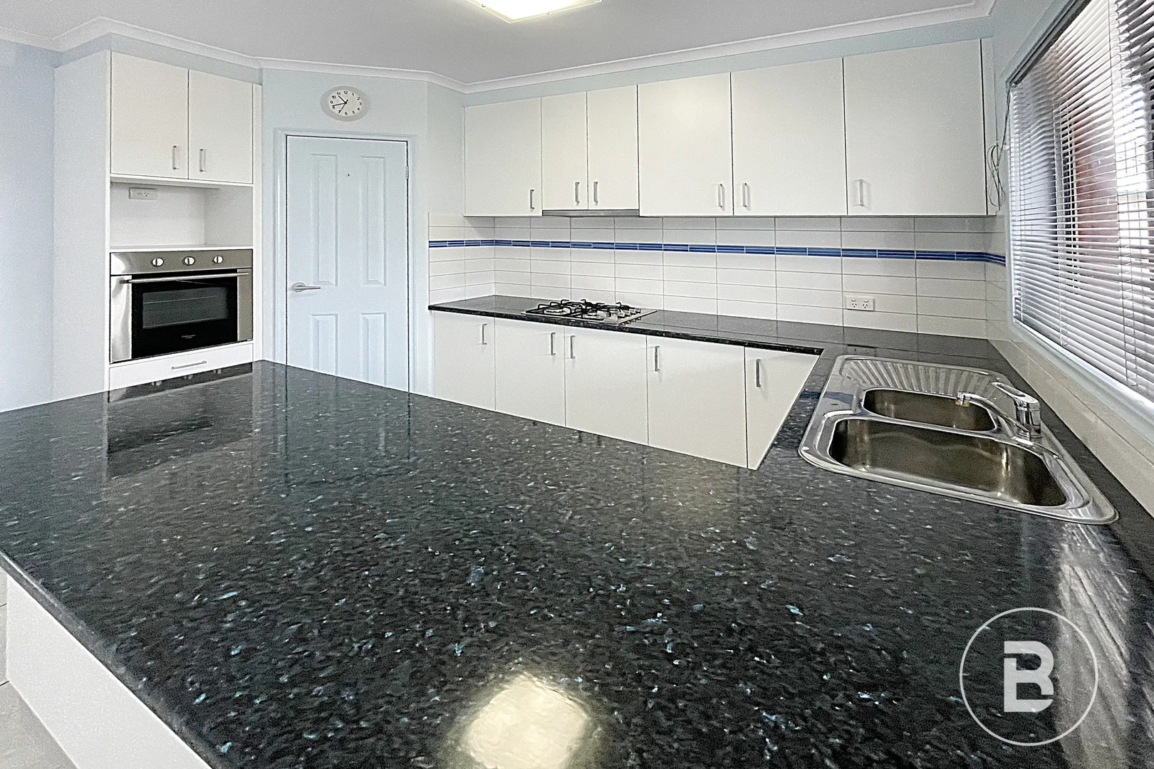 Additional image 4 of 1 Maplewood Court, White Hills VIC 3550