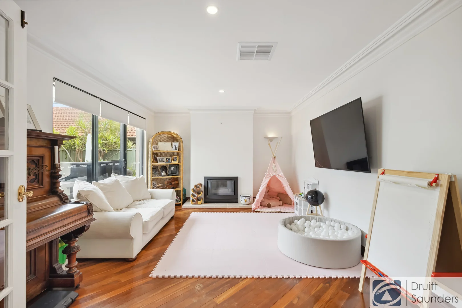 Additional image 3 of 79 Weaponess Road, Scarborough WA 6019