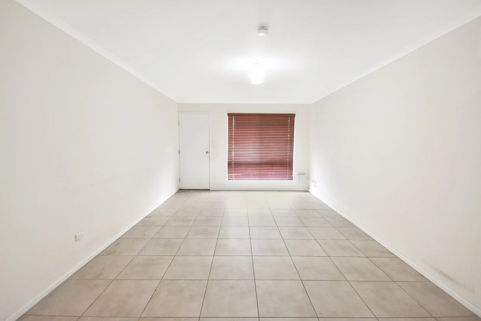 2/99 Lower King Street, Caboolture QLD 4510 photo 4