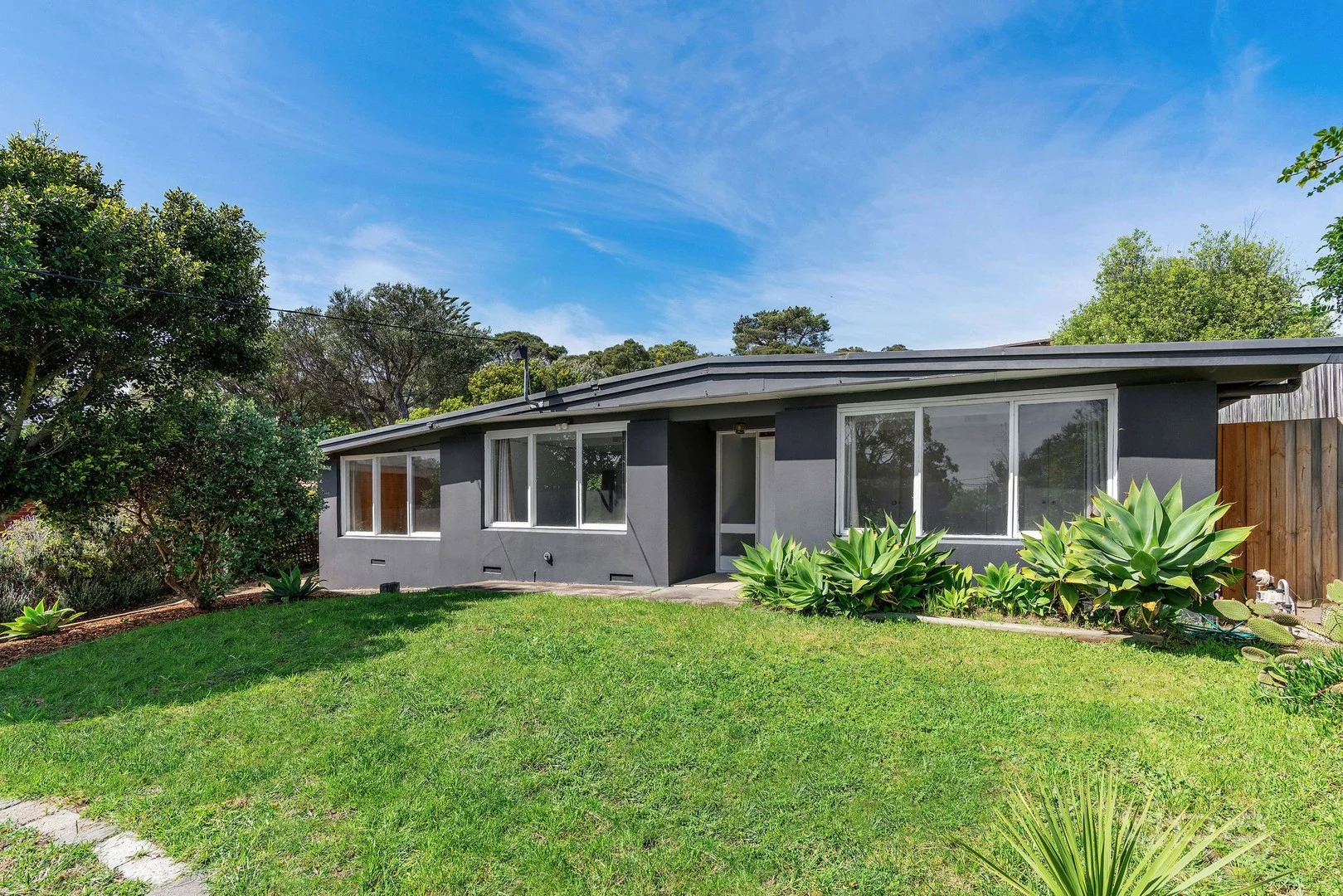 11 Eureka Street, Rye VIC 3941