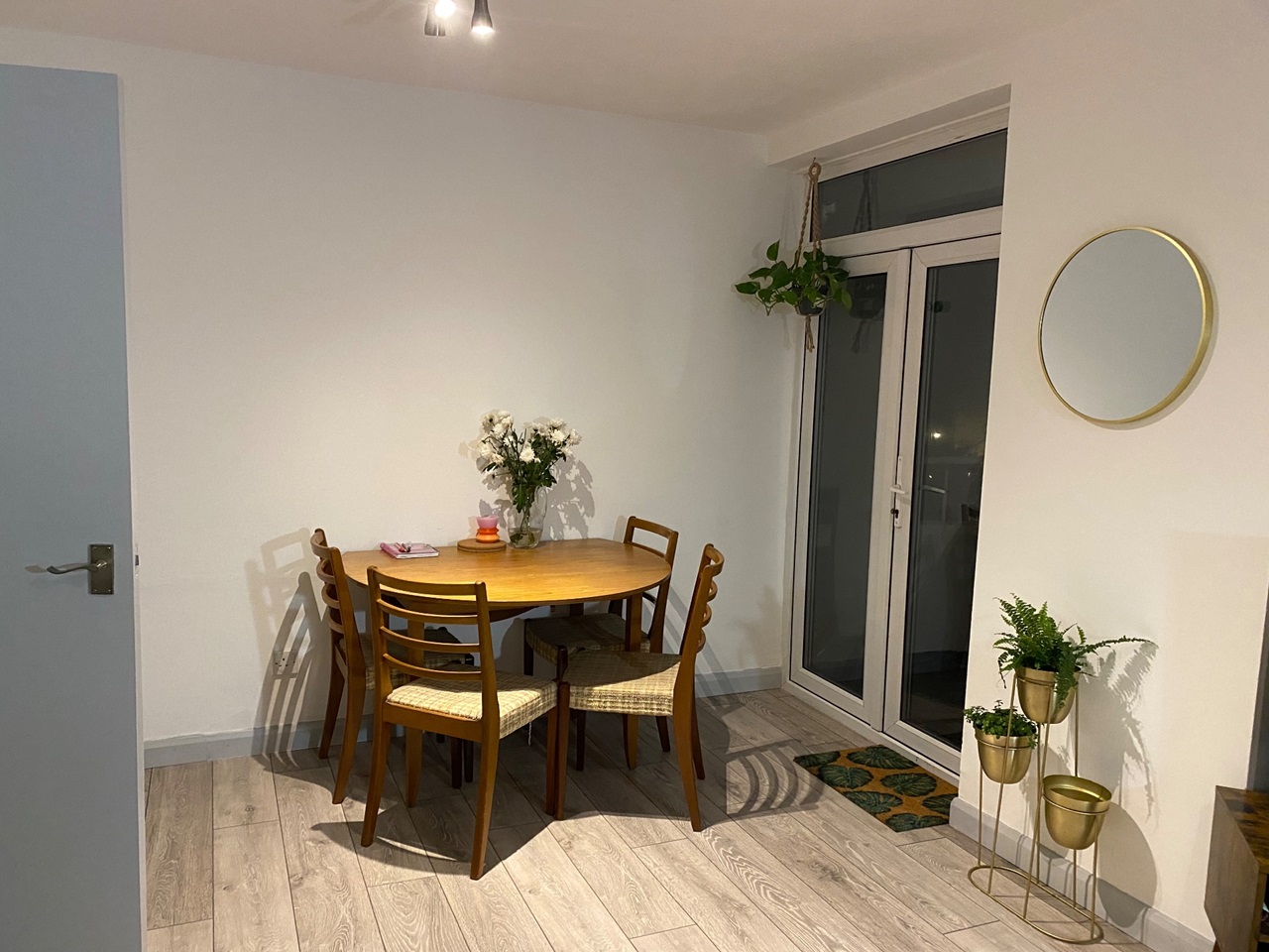 2 Bed Flat, Cardiff, CF23, N1 7GU photo 2