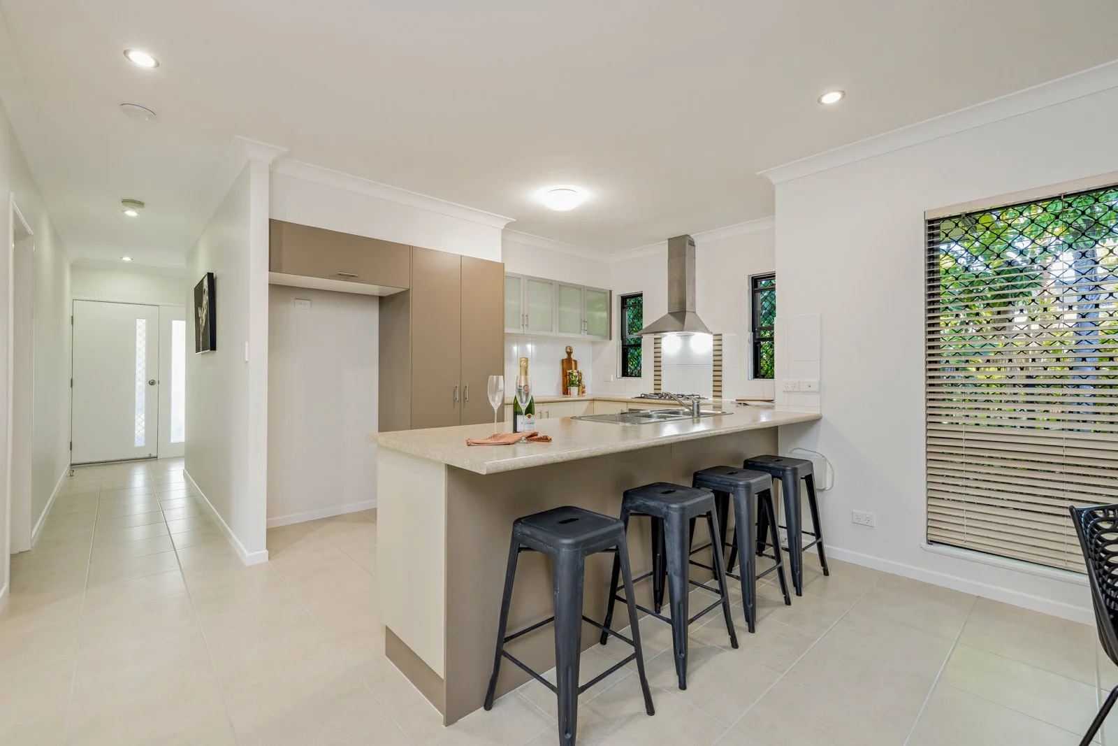 Additional image 4 of 218 Greenslopes Street, Whitfield QLD 4870