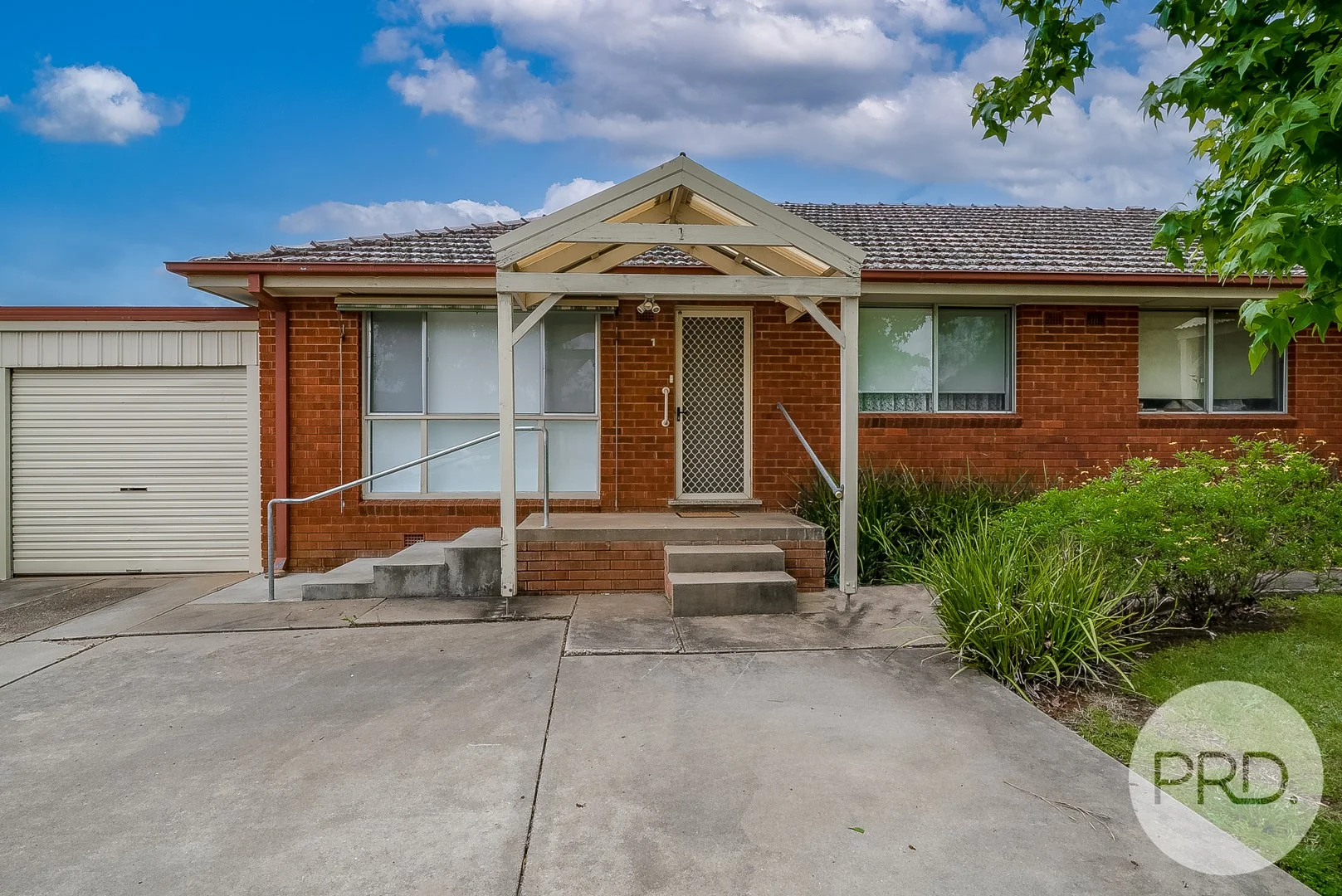 1/33 Bruce Street, Tolland NSW 2650