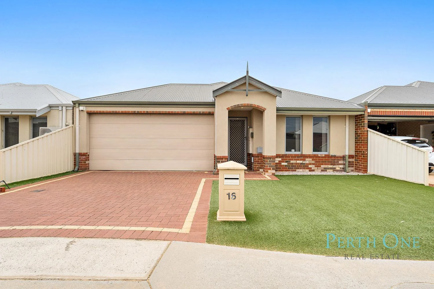 16 Carnation Street, Canning Vale WA 6155