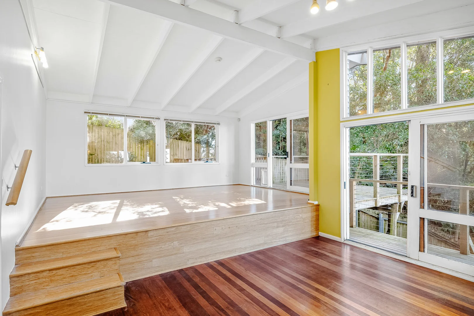Additional image 6 of 31 Kanangra Drive, Thirroul NSW 2515