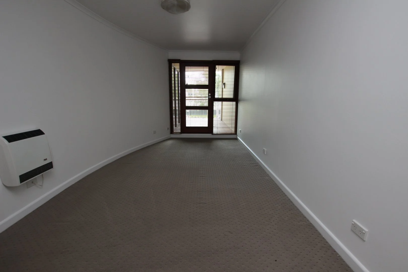 Additional image 6 of 31/18 Captain Cook Crescent, Griffith ACT 2603