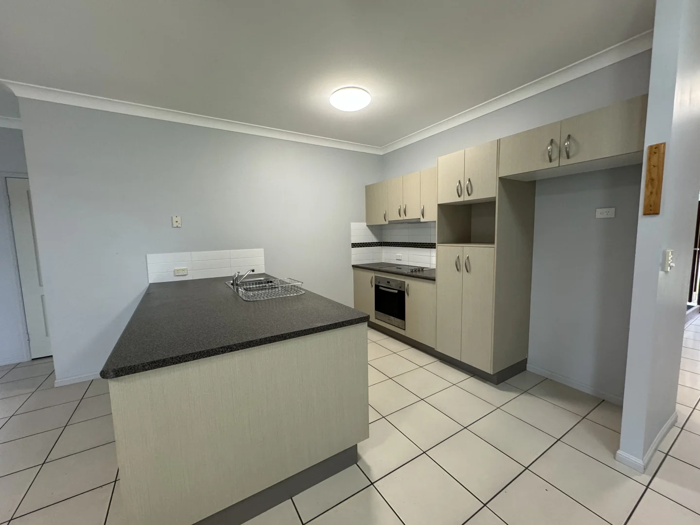 27 Innes Drive, Deeragun QLD 4818 photo 4