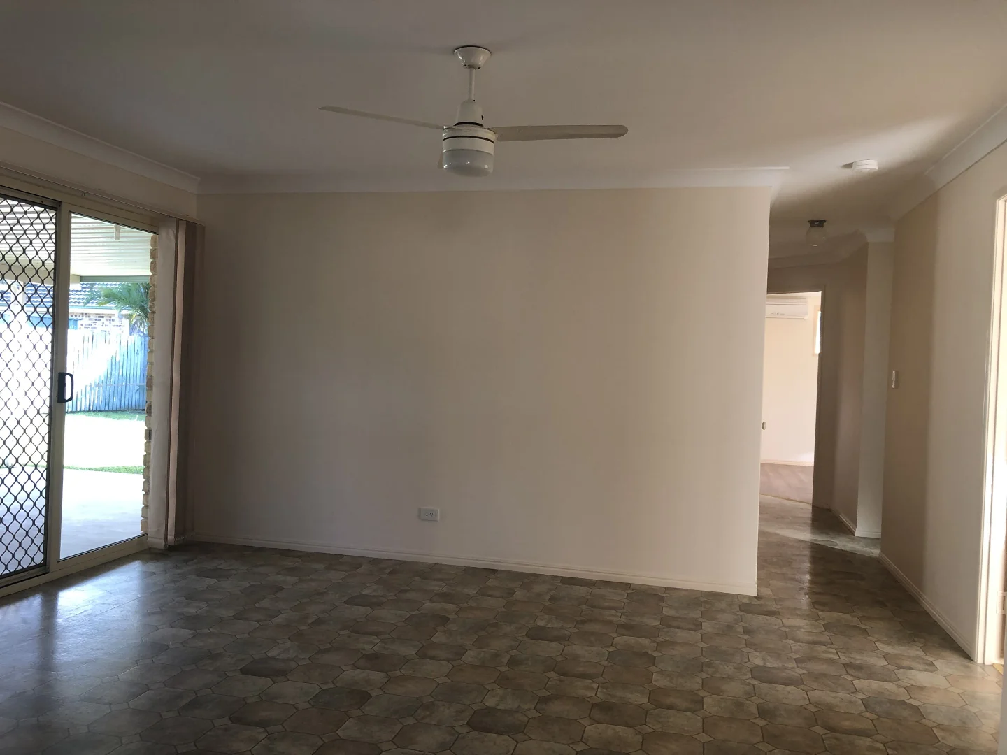 44 Olympic Ct, Caboolture QLD 4510 photo 2