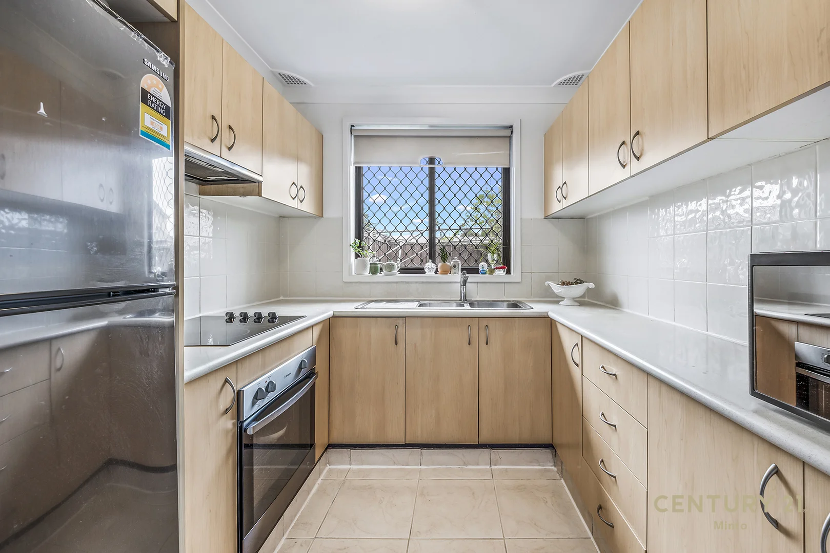3/34 Minto Road, Minto NSW 2566 photo 5