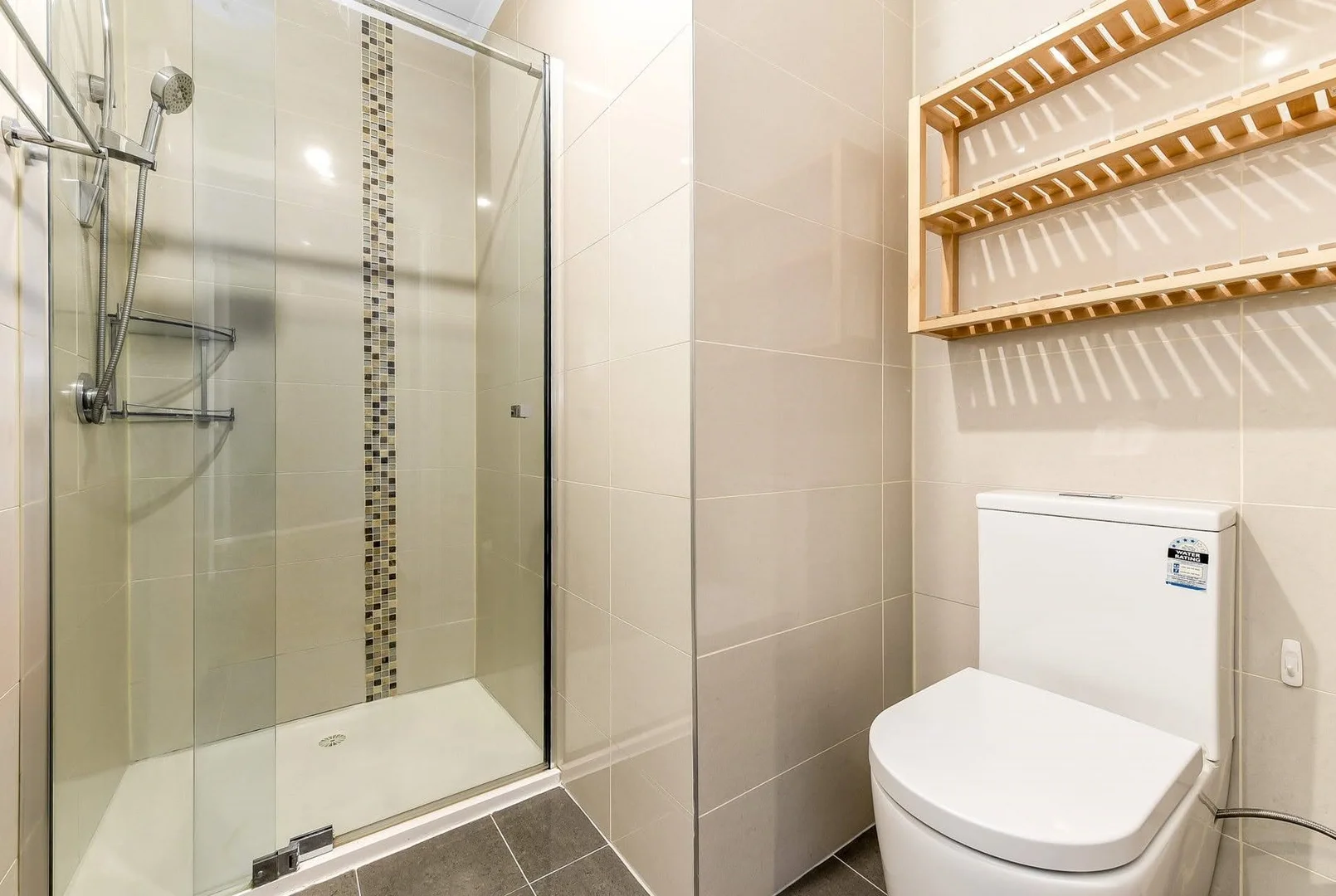 Additional image 3 of 2/31 Orchard Street, Glen Waverley VIC 3150