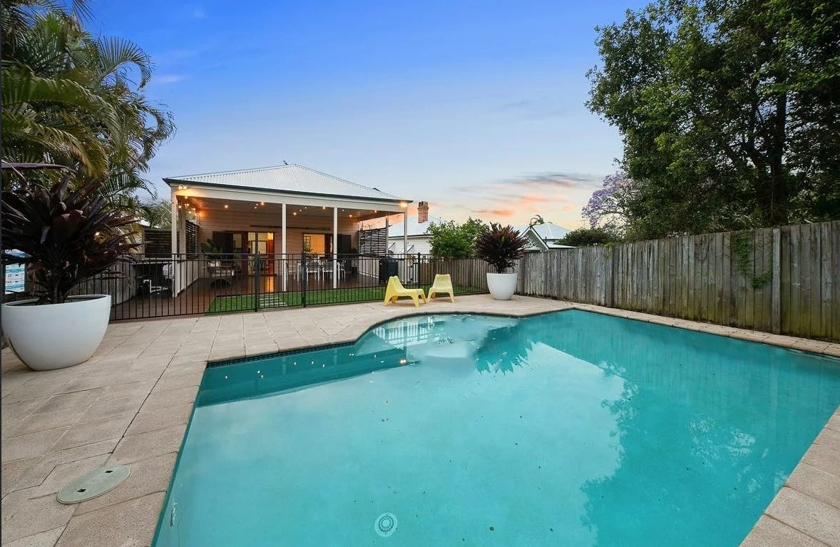 17 Deighton Road, Dutton Park QLD 4102
