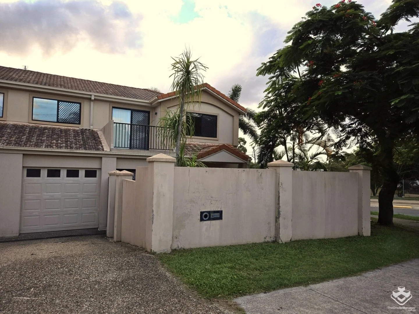 2/190 Queen Street, Southport QLD 4215
